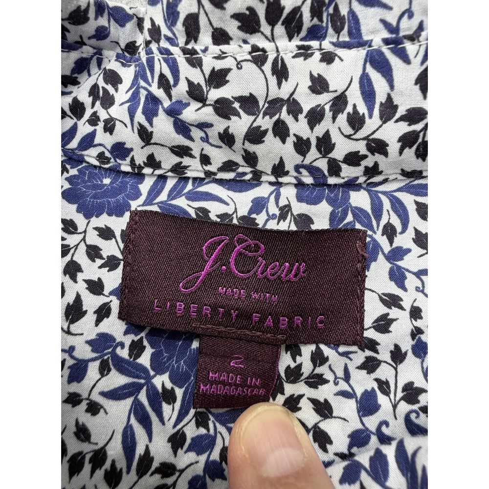 J‎ Crew Liberty Fabric Shirt Womens 2 White Blue Floral Button Up Cotton Blouse - Picture 2 of 7